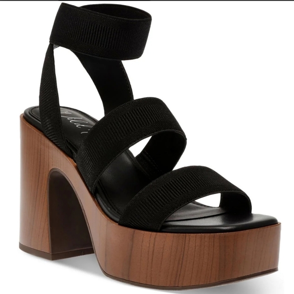 NIB Wild Pair Scarlitt Faux Leather Pumps Black Platform Size 9 Fall Trendy - Picture 1 of 4